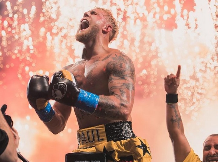 Zvládol to, Jake Paul má ďalšieho súpera z UFC